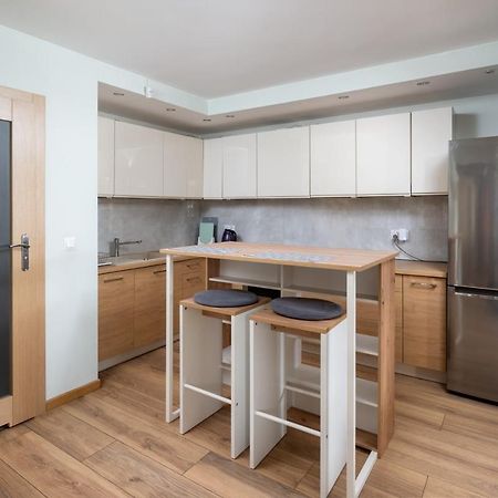 Ferienwohnung Apartament Albatros 75M Z Ogrodkiem Warschau Exterior foto