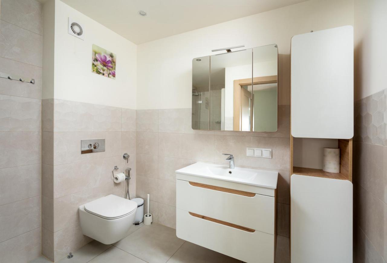 Ferienwohnung Apartament Albatros 75M Z Ogrodkiem Warschau Exterior foto